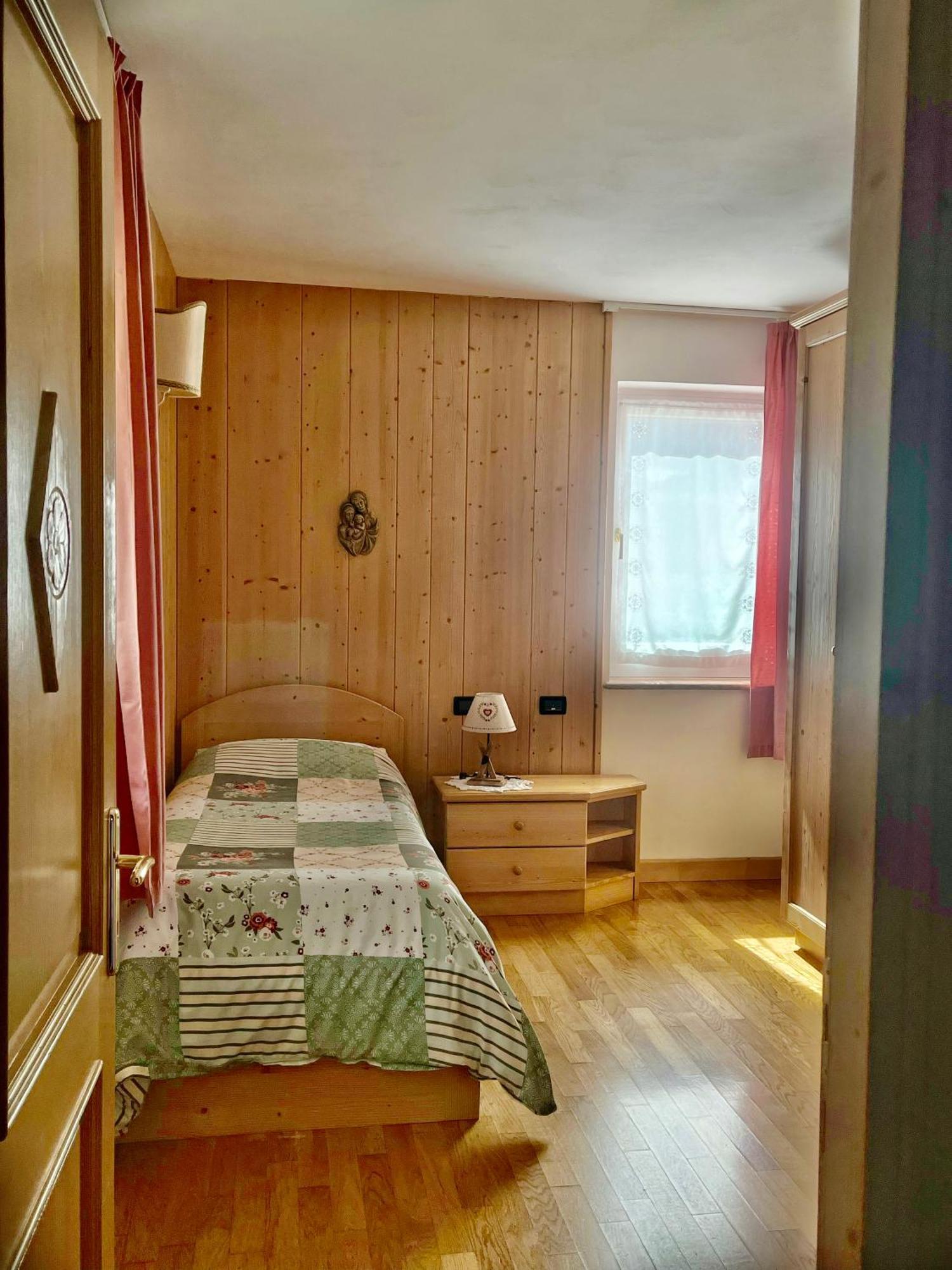 Villa Iris - La Prima Villa Vacanze Nell'Altopiano Asiago Ngoại thất bức ảnh
